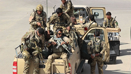 Fuerzas afganas arrebatan Kunduz a los talibanes